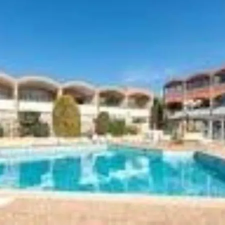 Апартаменты Studio 34 M Vue Mer Et Piscine *