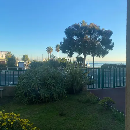 Confortable, Petite Vue Et Piscine Apartment Cassis